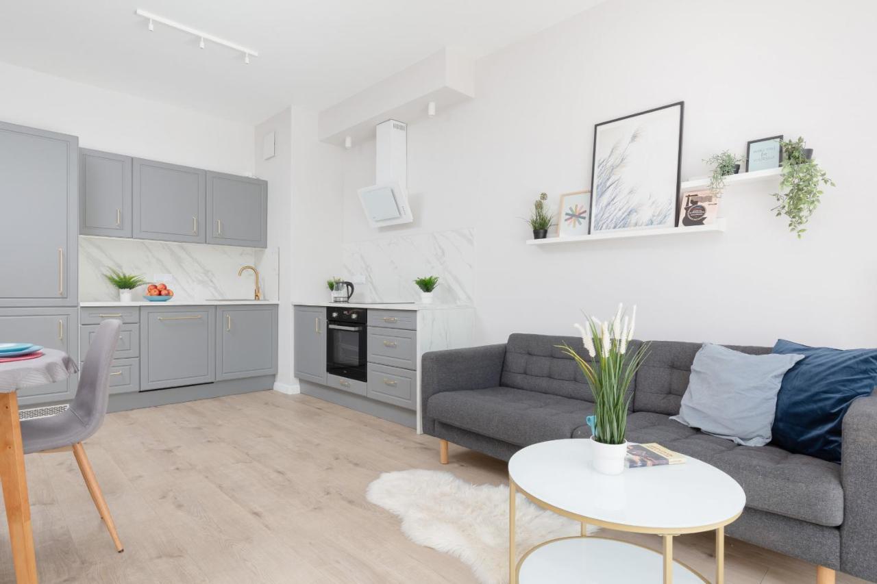 Modern Apartment With Balcony Warsaw Mokotow Aignera By Noclegi Renters Exterior foto